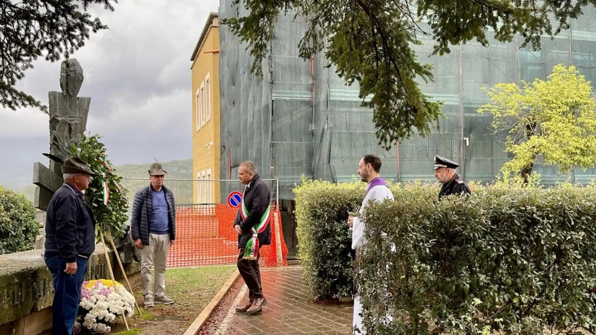 Colli a Volturno: questa mattina le celebrazioni del 4 Novembre. Cerimonia composta in ricordo di tutte le vittime delle guerre e di coloro che hanno lottato per la Patria.